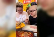 娱乐吃瓜酱英文,Entertainment Gossips: The Buzz and Drama Unveiled by 'Eating Melon Sauce'