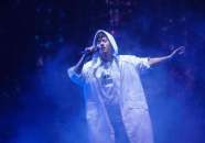 张杰深圳演唱会,华语LIVE王倾情演绎，视听盛宴温暖启航