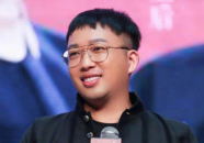 娱乐圈吃瓜导演有哪些人,揭秘吃瓜导演的传奇人生